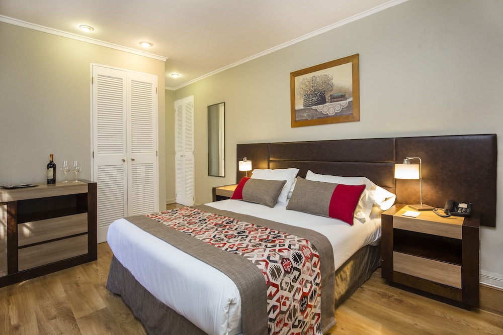 Junior Suite, 1 Queen Bed photo 1