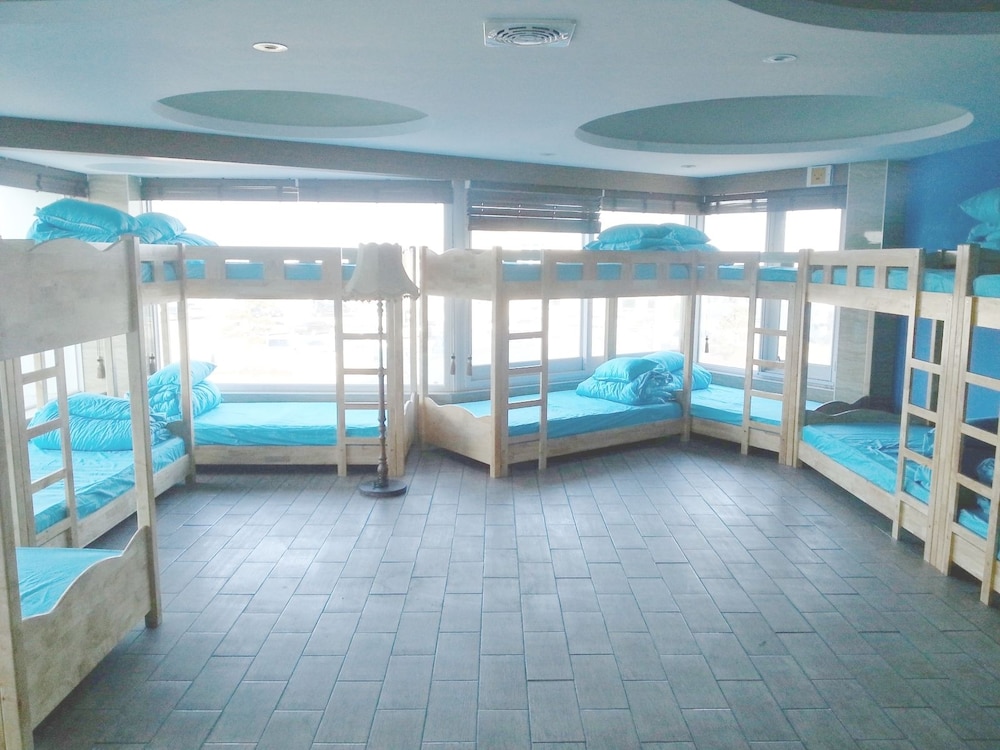 Shared Dormitory, Men only (18 persons) photo 3