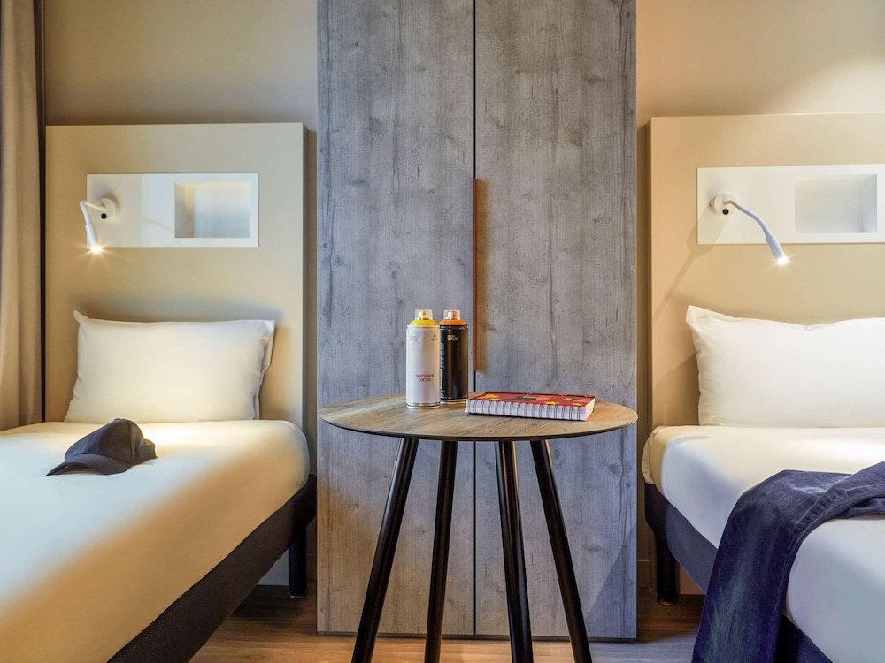 Triple Room, 3 Twin Beds - Photo 1