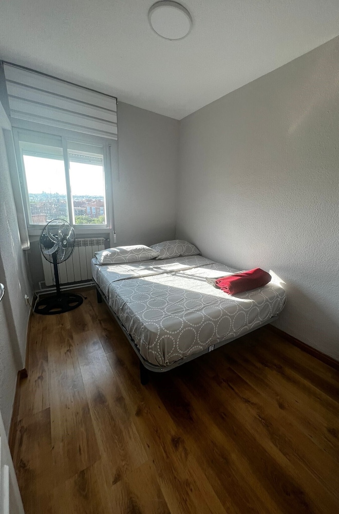 Habitación Básica, Vista a la Ciudad