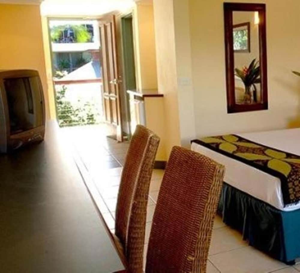 Double or Twin Room - Photo 6