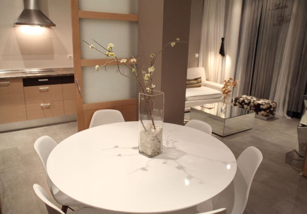 Apartment - Photo 3