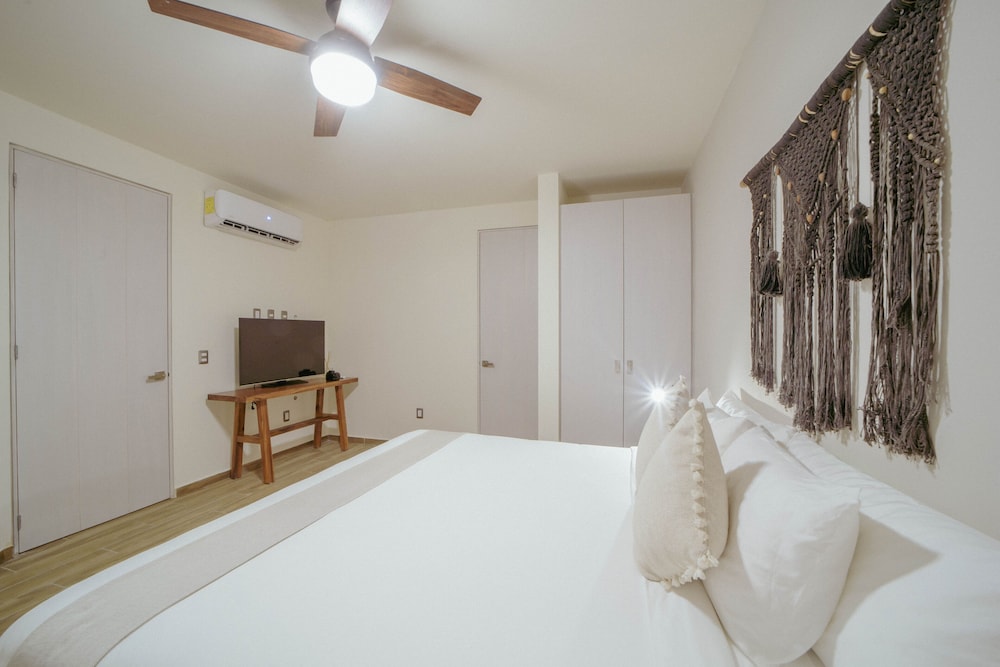 Luxury Suite, 1 Bedroom - Photo 15
