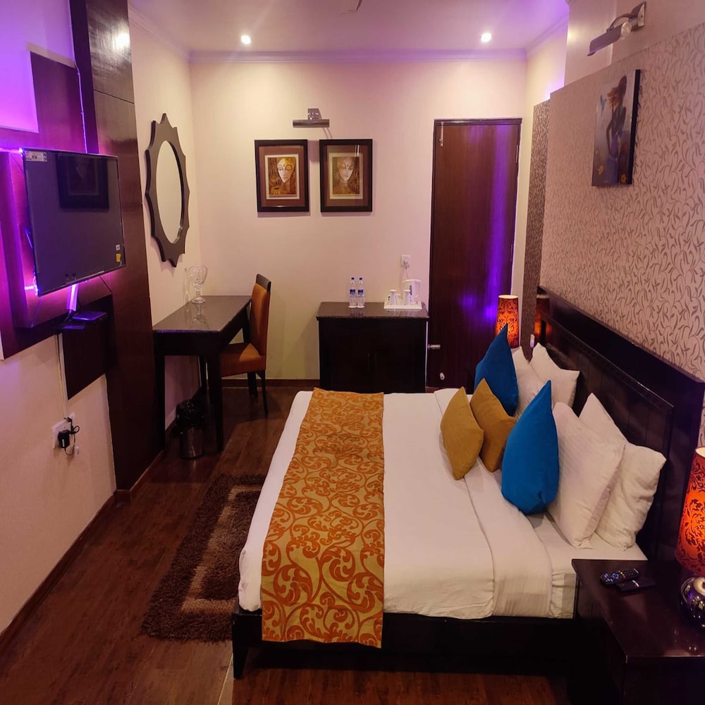 Executive Room - Photo 3
