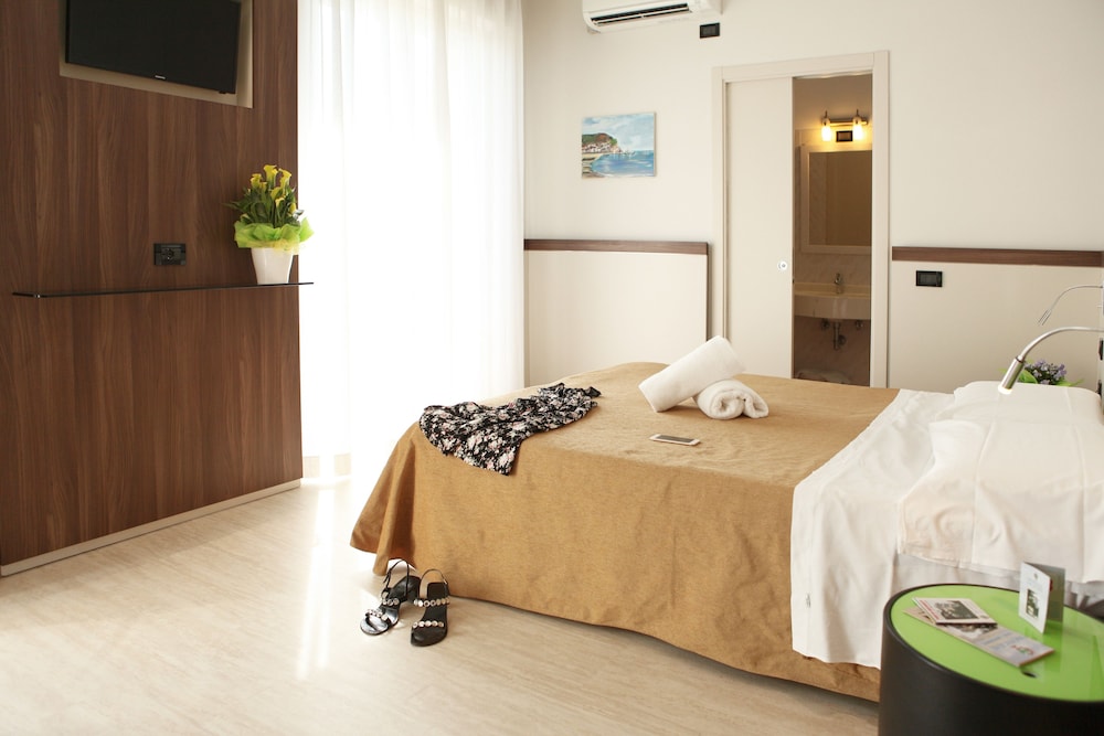 Double Room Single Use photo 3