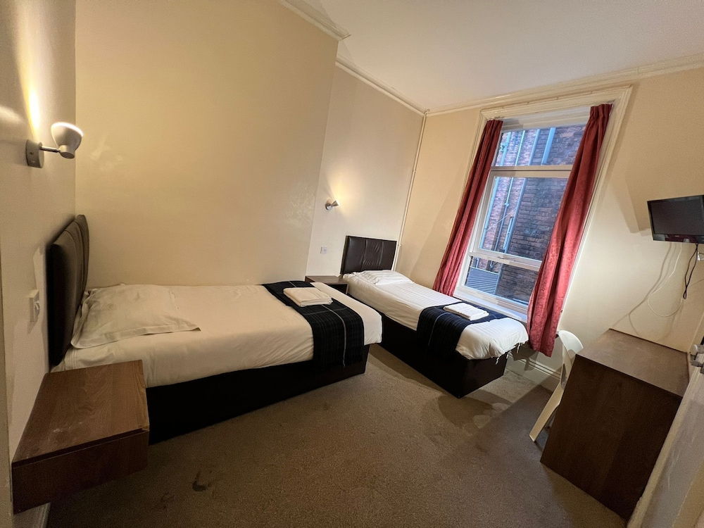 Twin Room, Ensuite