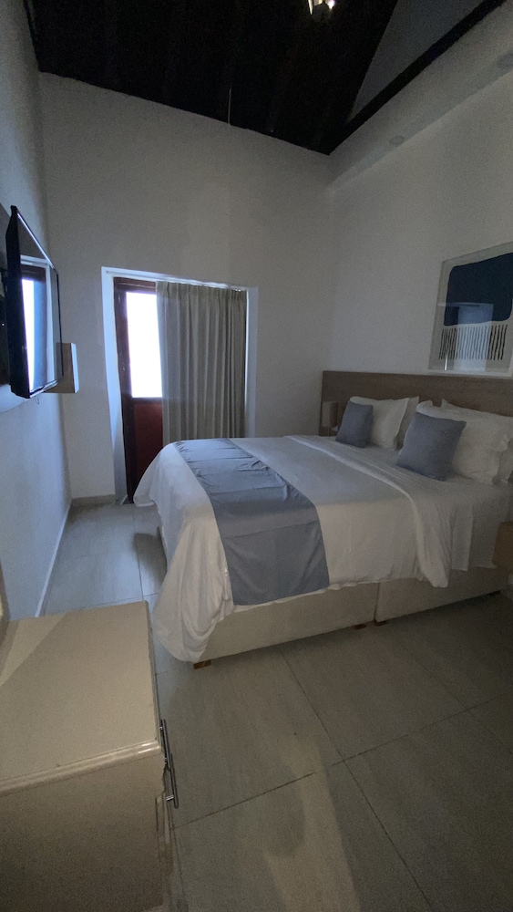 Suite, 2 Bedrooms photo 1