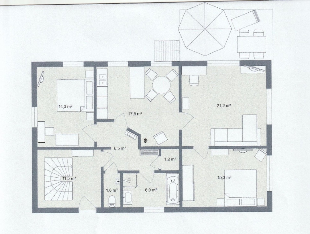 Apartment photo 2