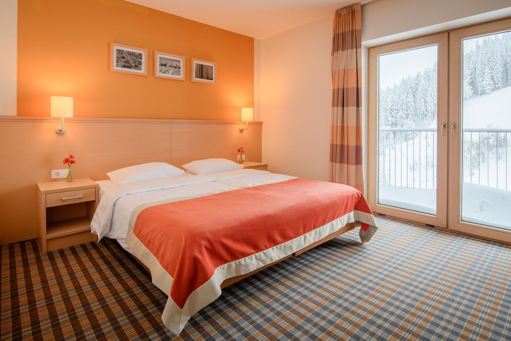Superior Twin Room, 1 Double or 2 Twin Beds (Main Building)