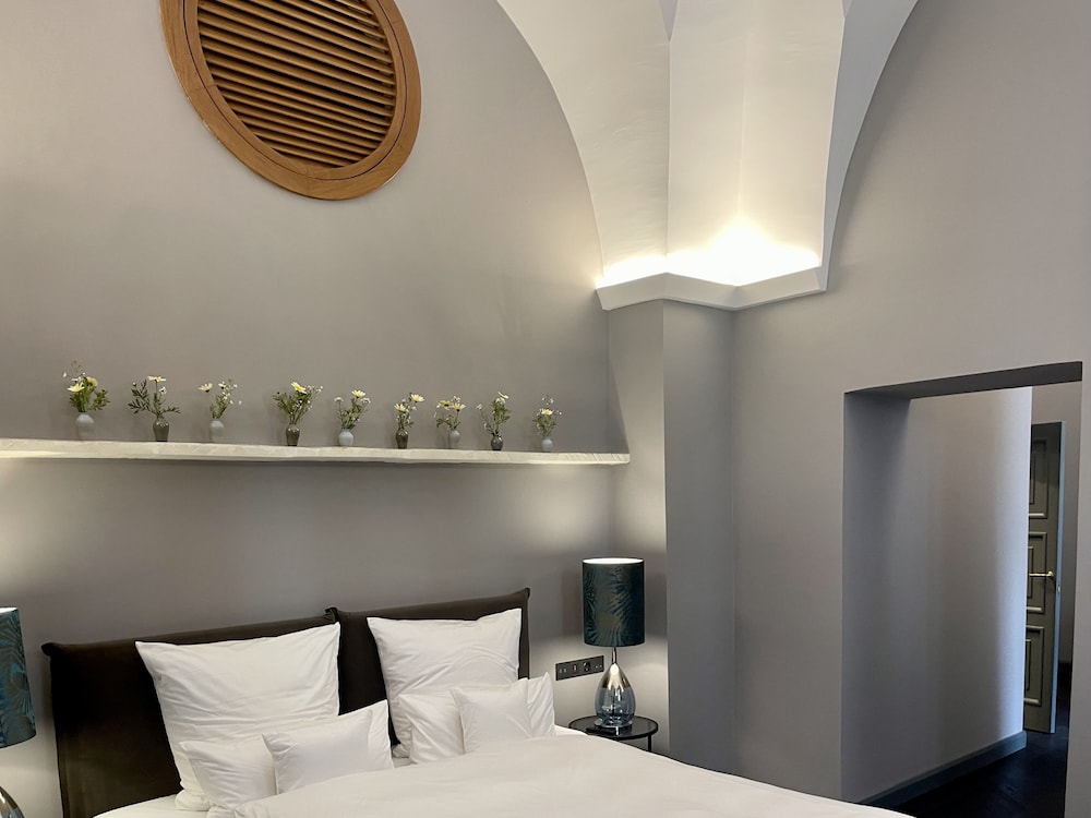 Luxury Room, 1 Bedroom, Park View, Ground Floor photo 3
