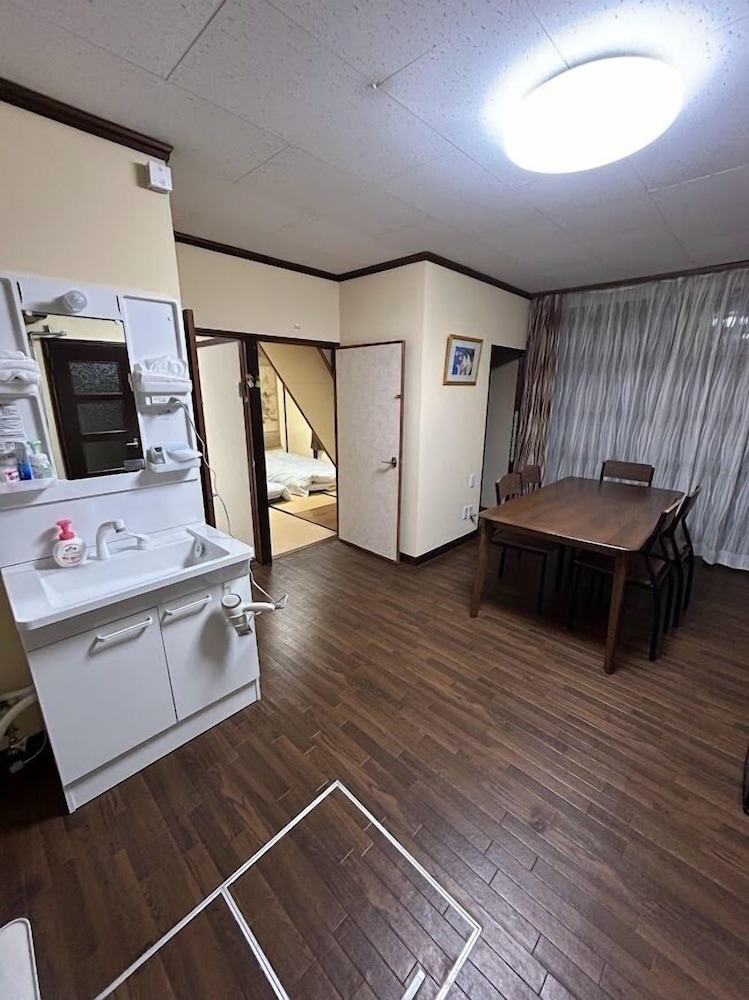 Economy Apartment (301) photo 2