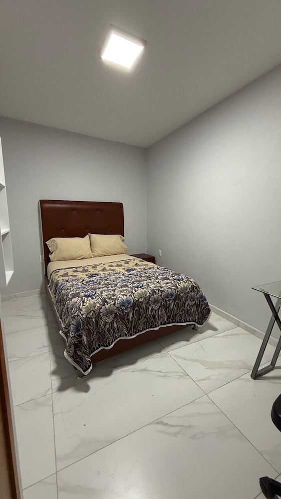 Basic Apartment, 2 Bedrooms, Mobility Accessible, Patio photo 1