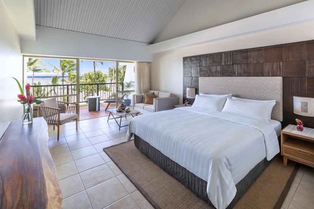 Reef Grand Deluxe King Room - Adults Only photo 3