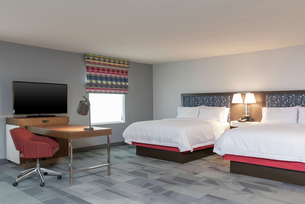 Studio, 2 Queen Beds, Accessible, Bathtub photo 2