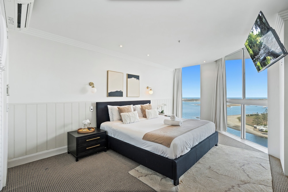 Family Penthouse, 3 Bedrooms, Sea View, Mezzanine photo 2