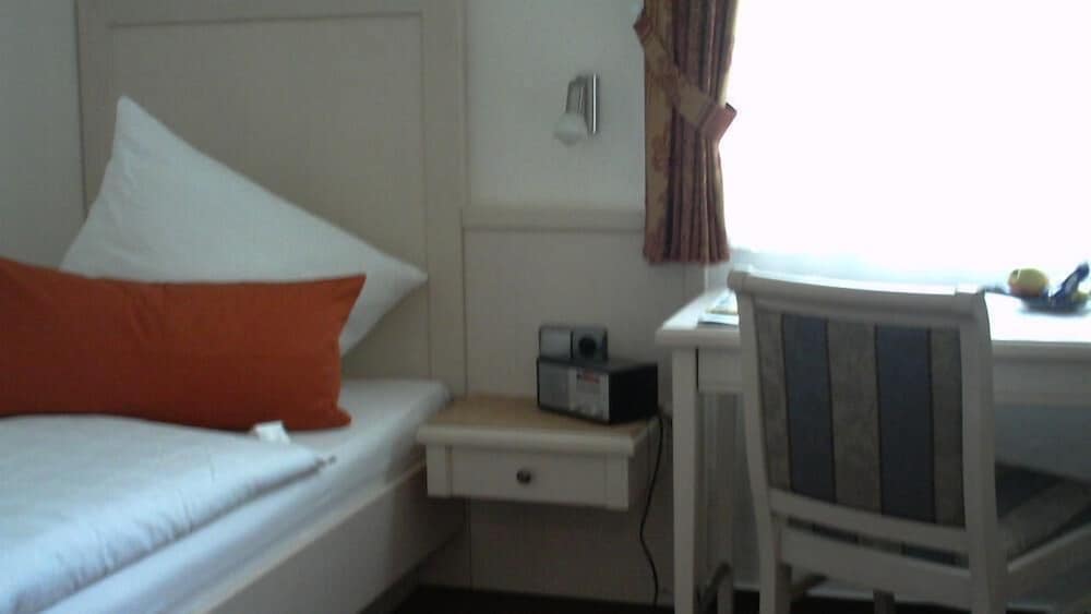 Single Room photo 1