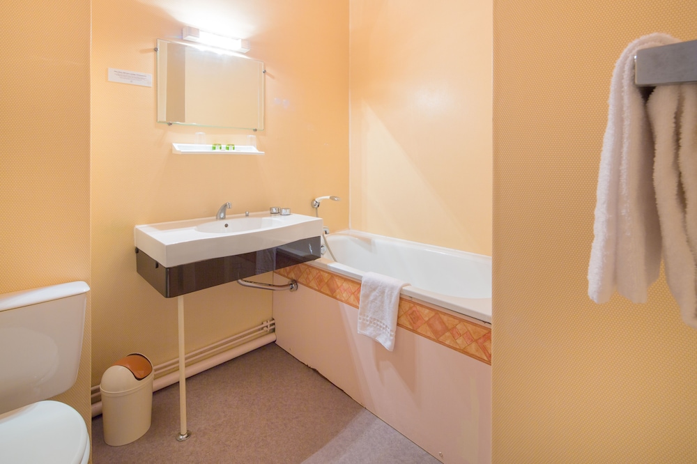 Standard Triple Room photo 3