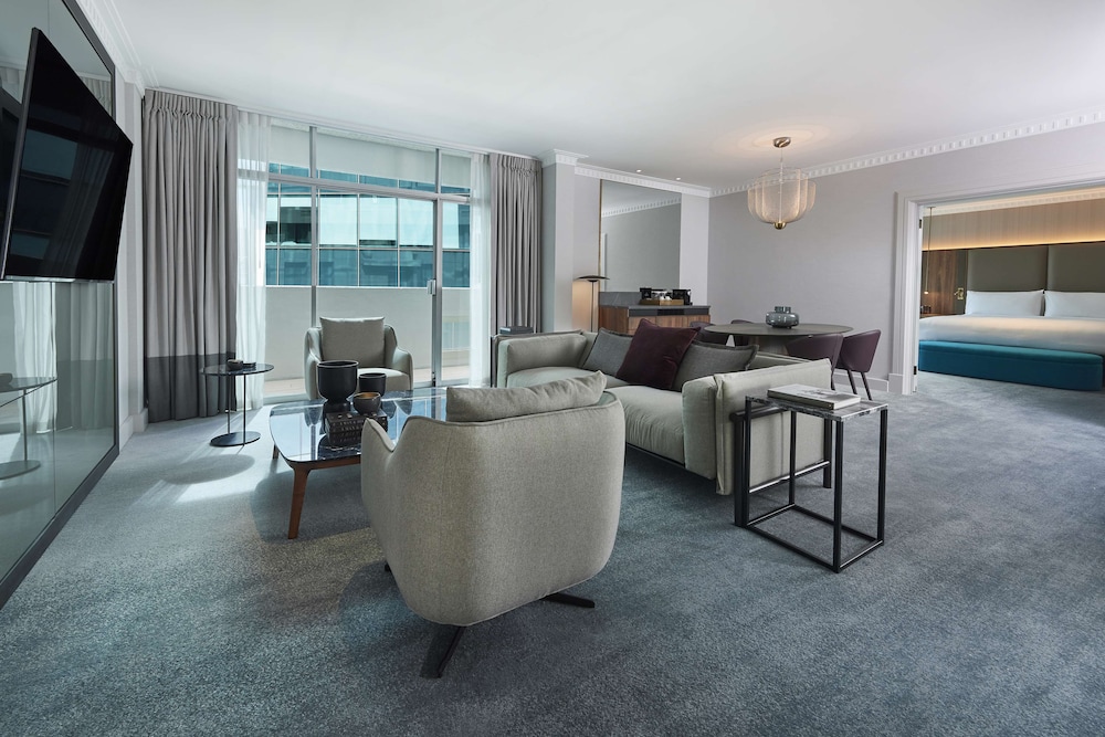 King Premier Suite - Photo 3