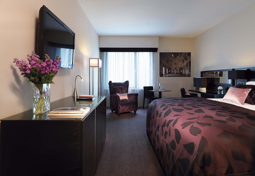Business Double Room (OLD ROOM TYPE)
