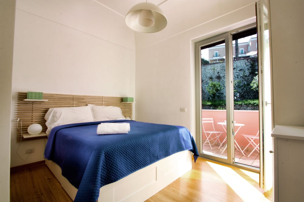 Standard Double Room, Garden View