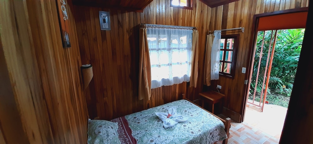 Room, Multiple Beds photo 2