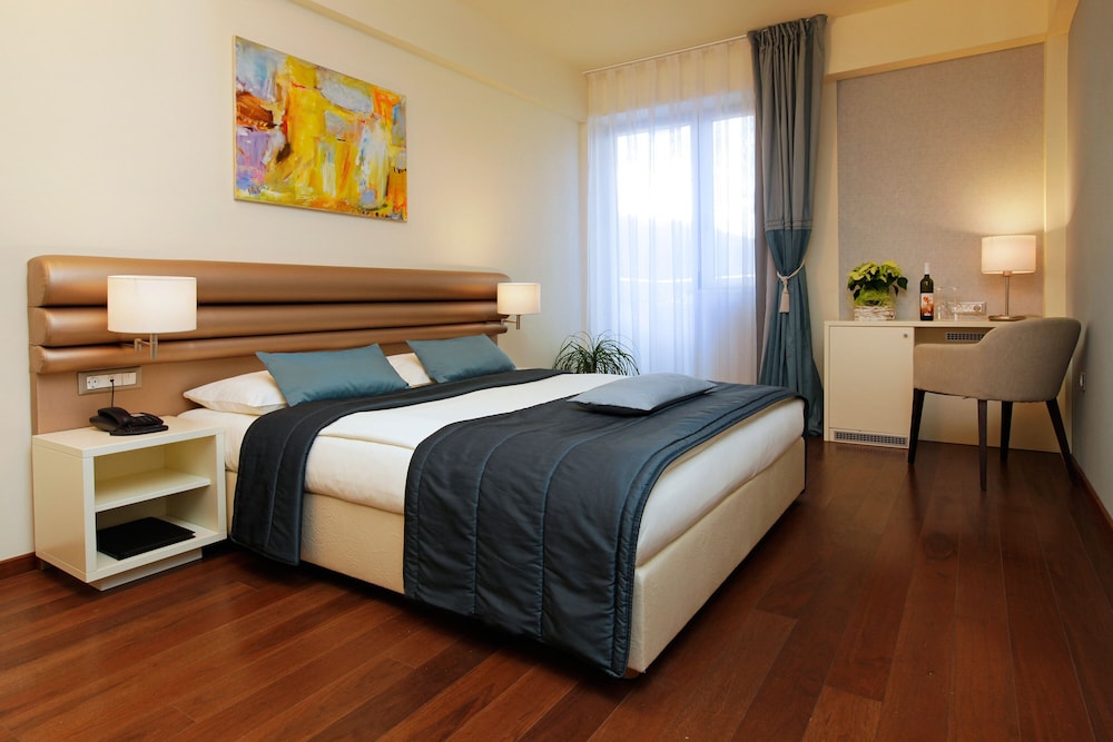 Adria Standard Room - Photo 1