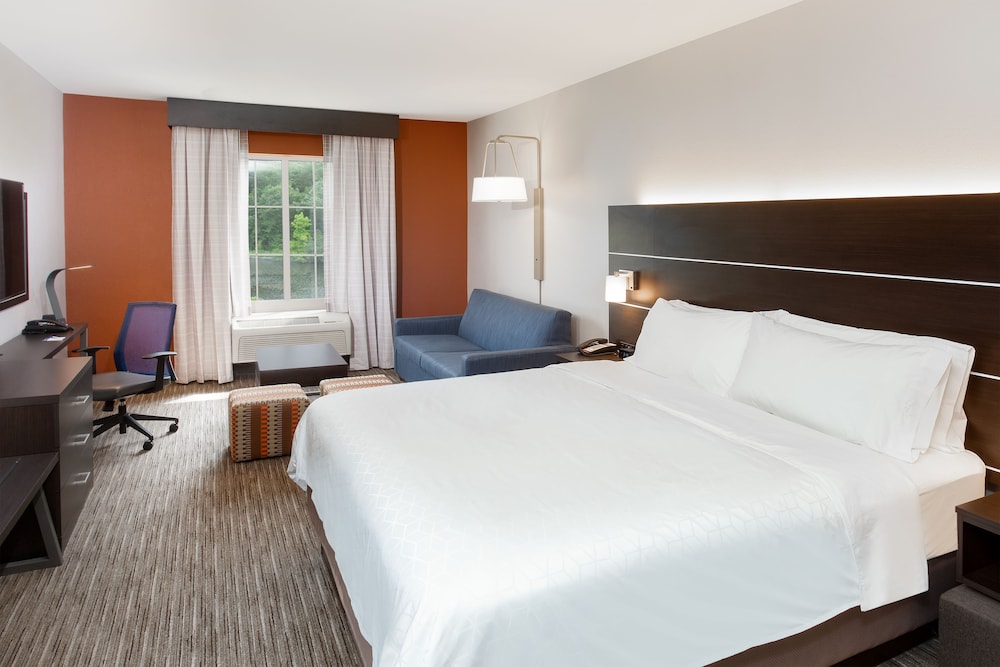 Standard Room, 1 King Bed with Sofa bed (Extra Floor Space) - Photo 3