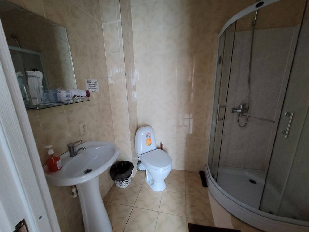 Comfort Room photo 2