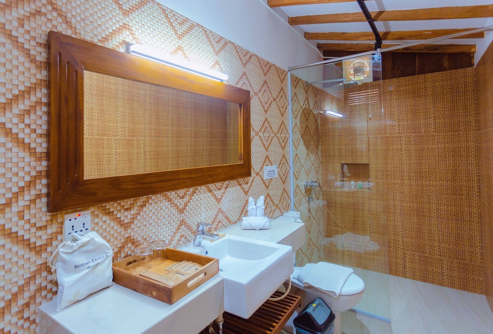 Pavillion Beach House - Photo 5