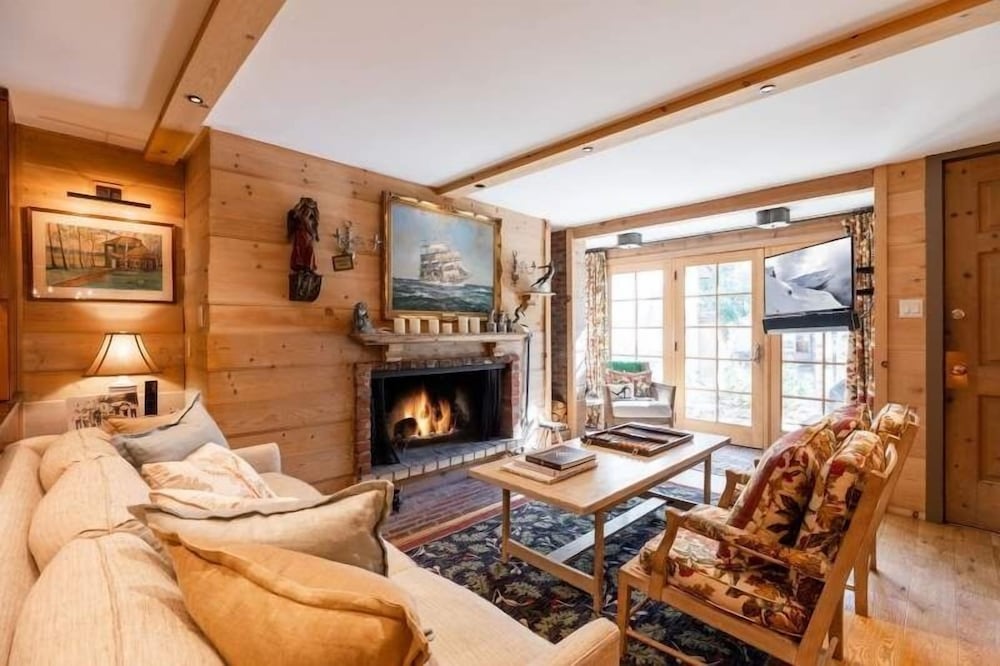 Townhome, 3 Bedrooms