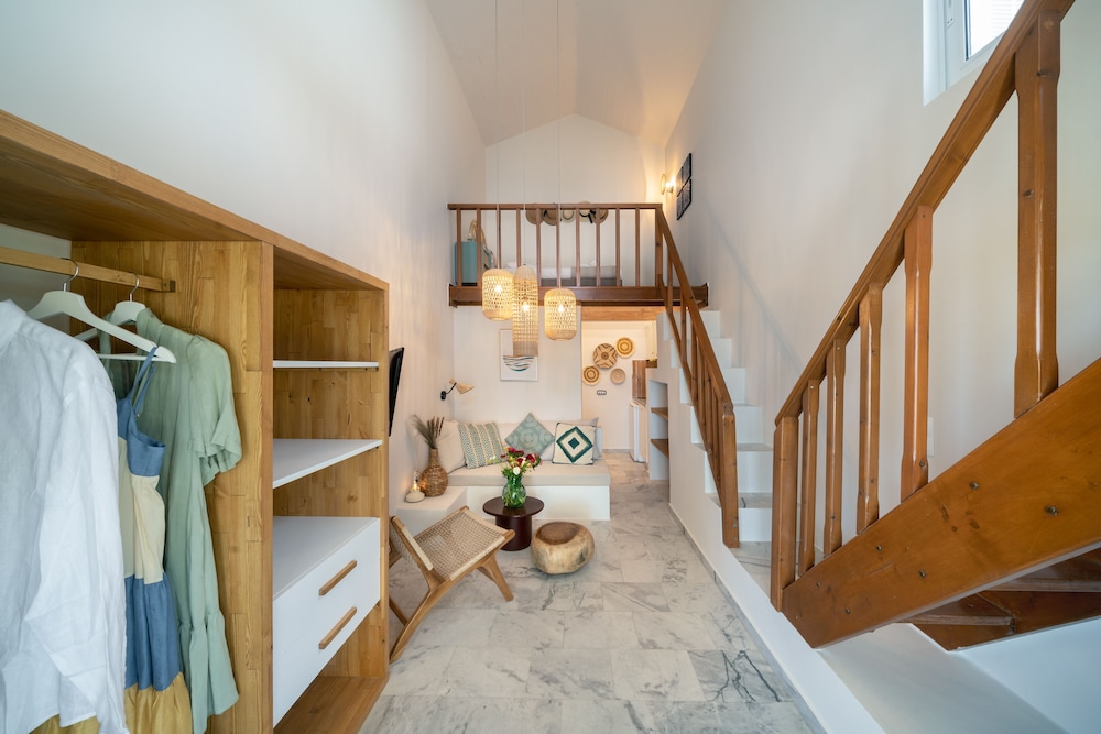 Triple Room, Sea View, Mezzanine (05) photo 3