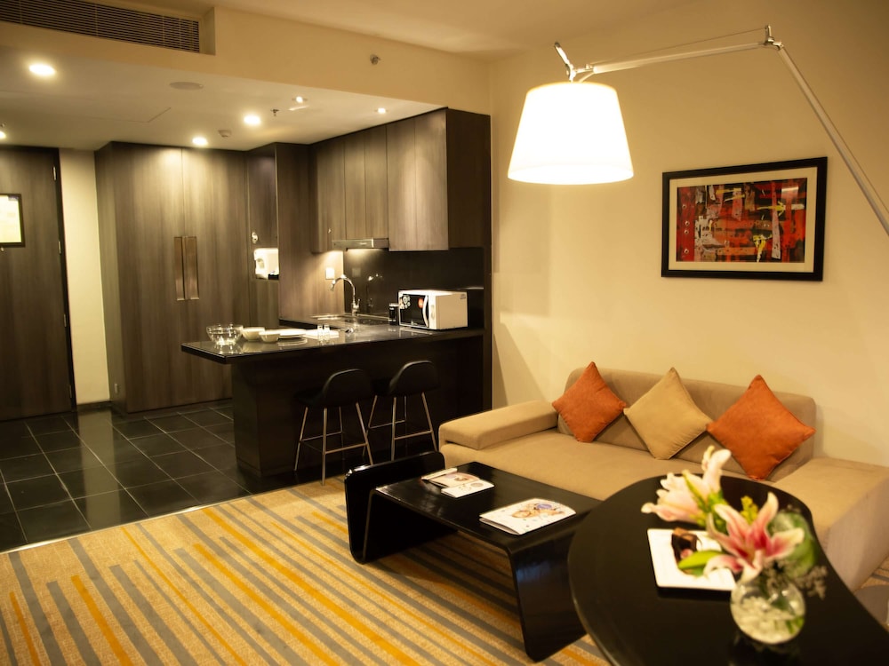 Premium Apartment, 1 Bedroom, Kitchenette thumbnail 6