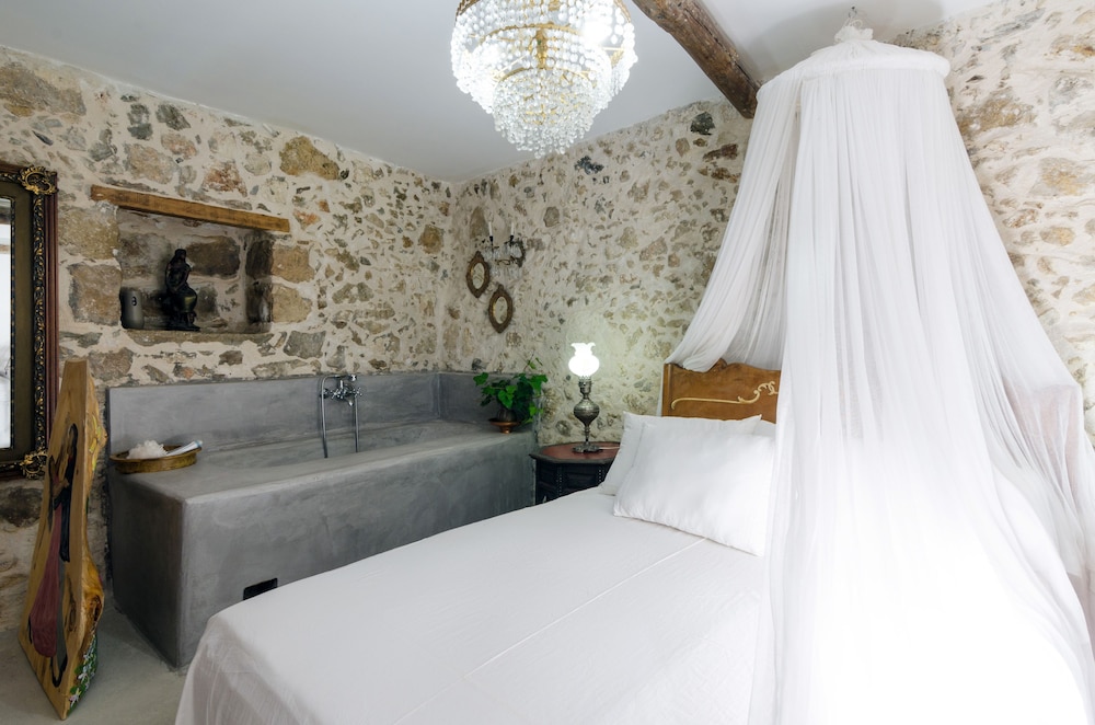 Villa, Mountain View