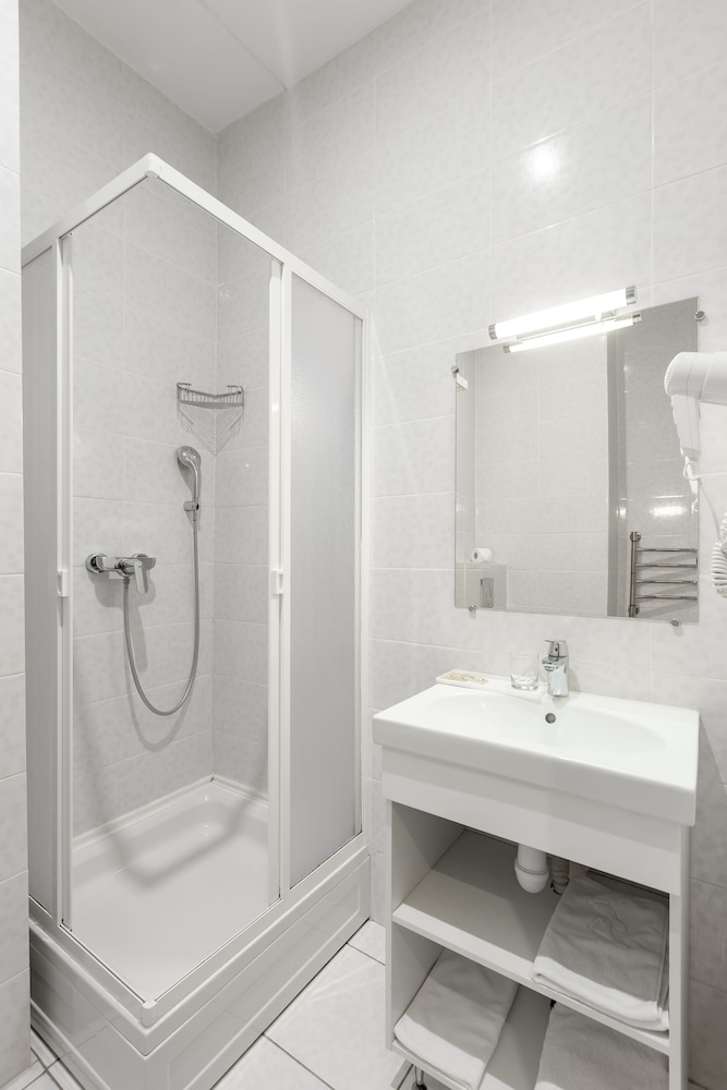 Standard Room photo 2