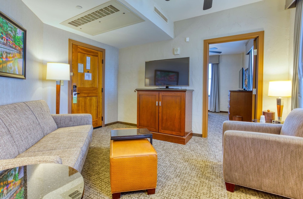 Suite, 1 King Bed with Sofa bed, Refrigerator & Microwave (2 Rooms, Upper Floor) - Photo 1