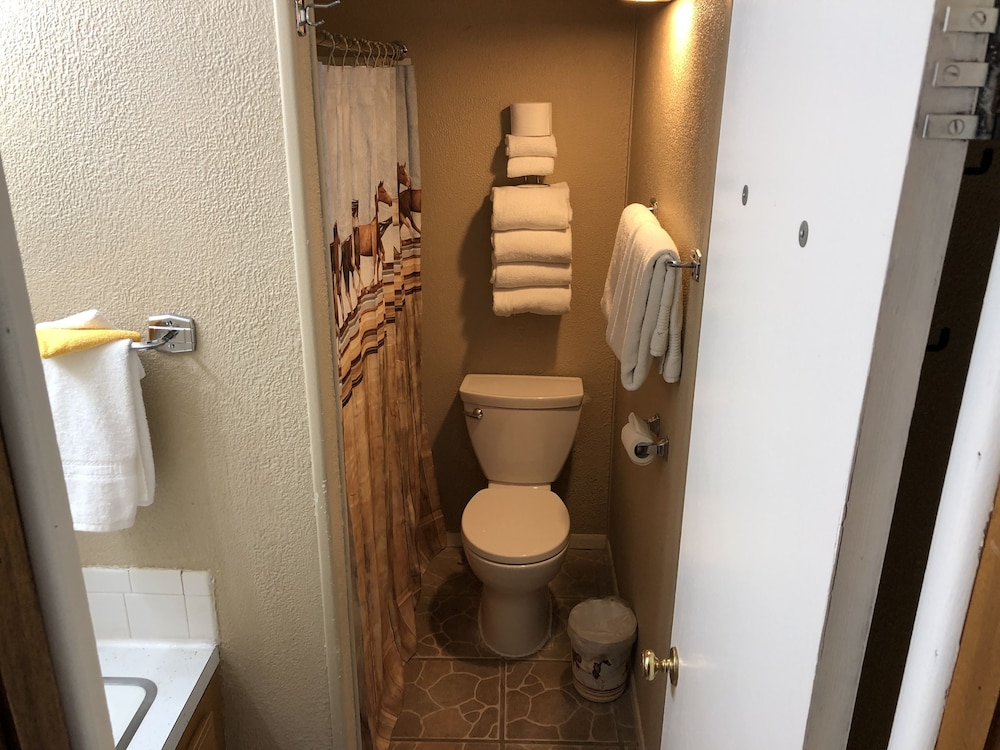 Deluxe Cabin, 2 Bedrooms photo 2