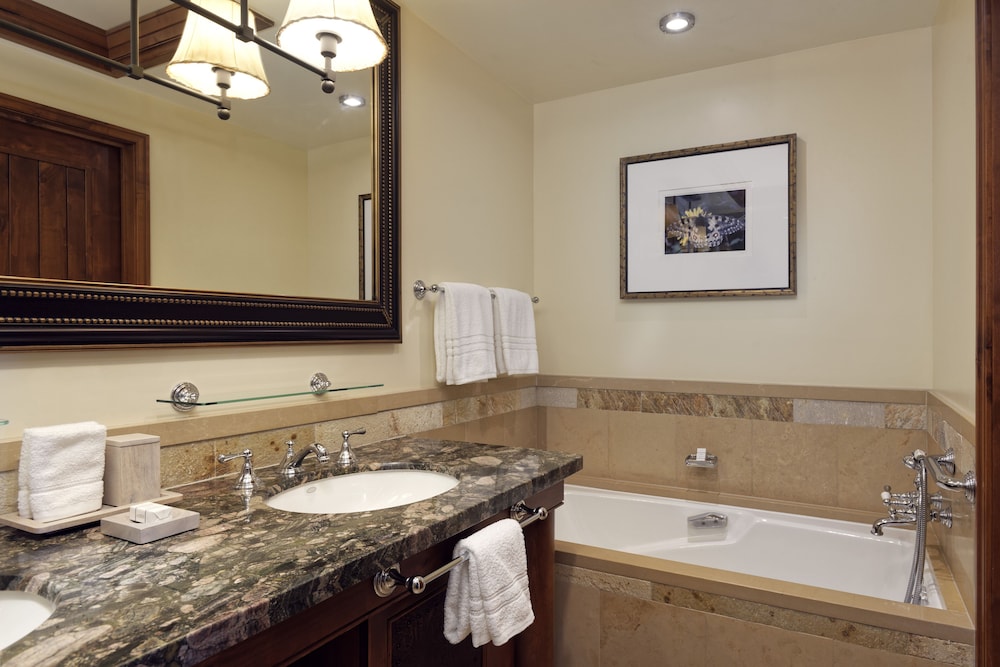 Room, 3 Bedrooms, Non Smoking, Valley View (Residence Valley View 2 King 2 Double) - Photo 3