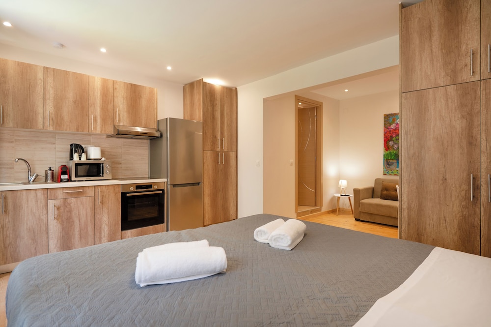Comfort Apartment, City View
