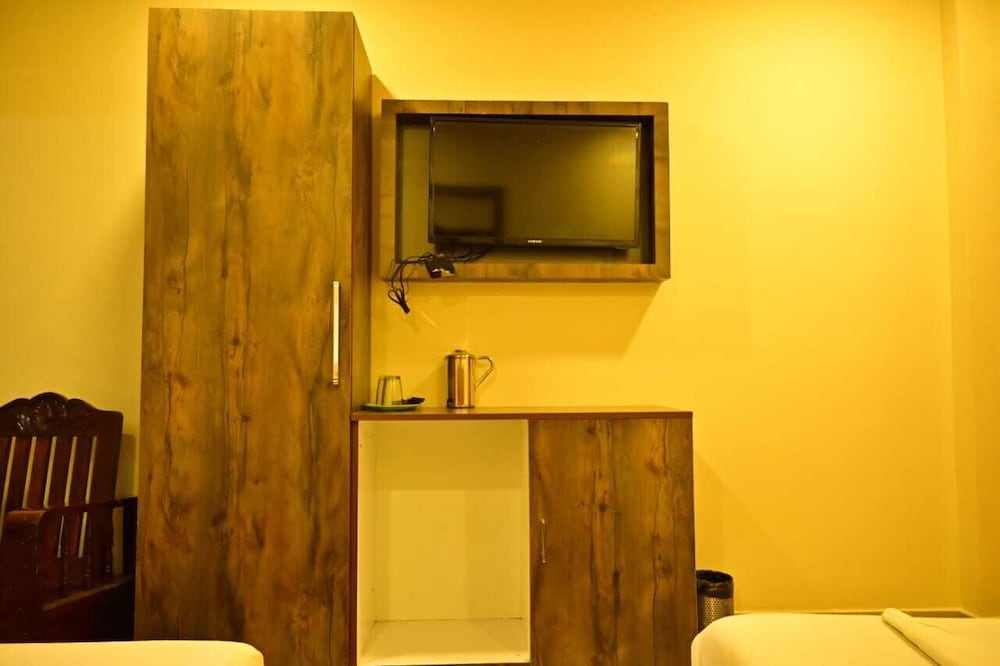 Basic Triple Room