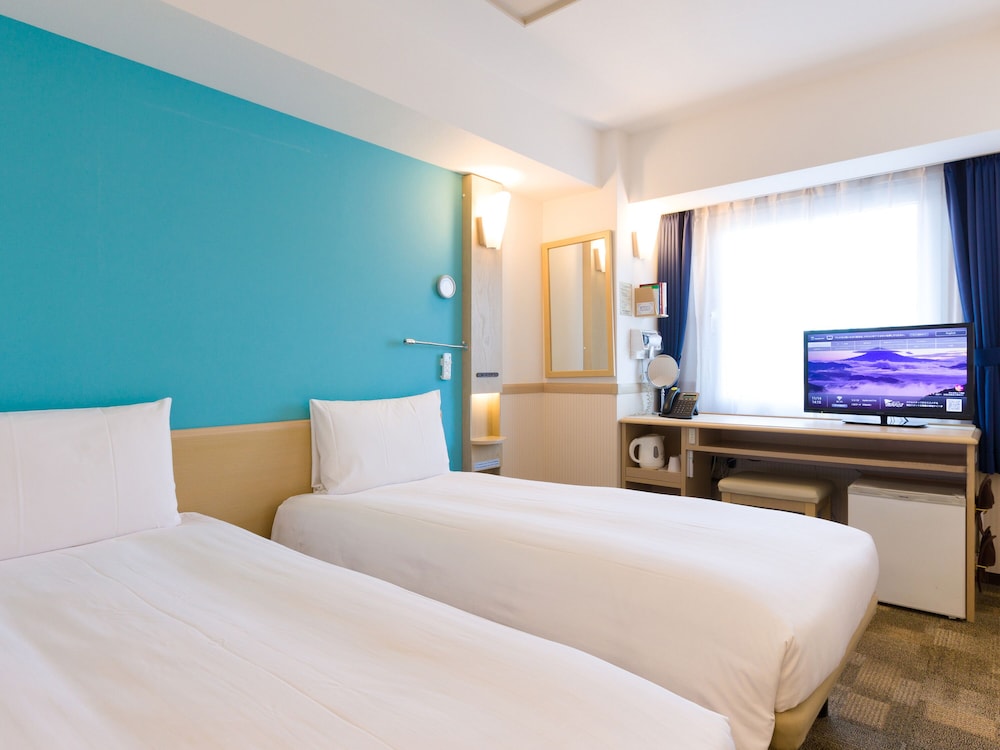 Economy Twin Room, Non Smoking - Photo 1
