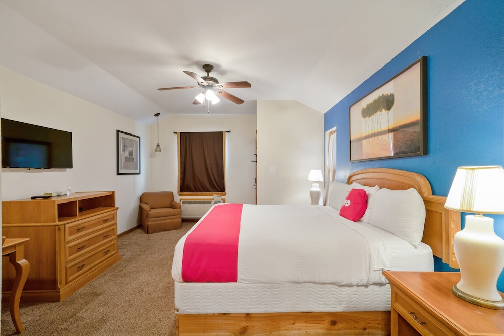 Basic Double Room photo 2