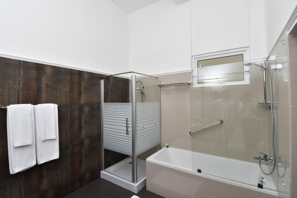 Deluxe Room - Photo 8