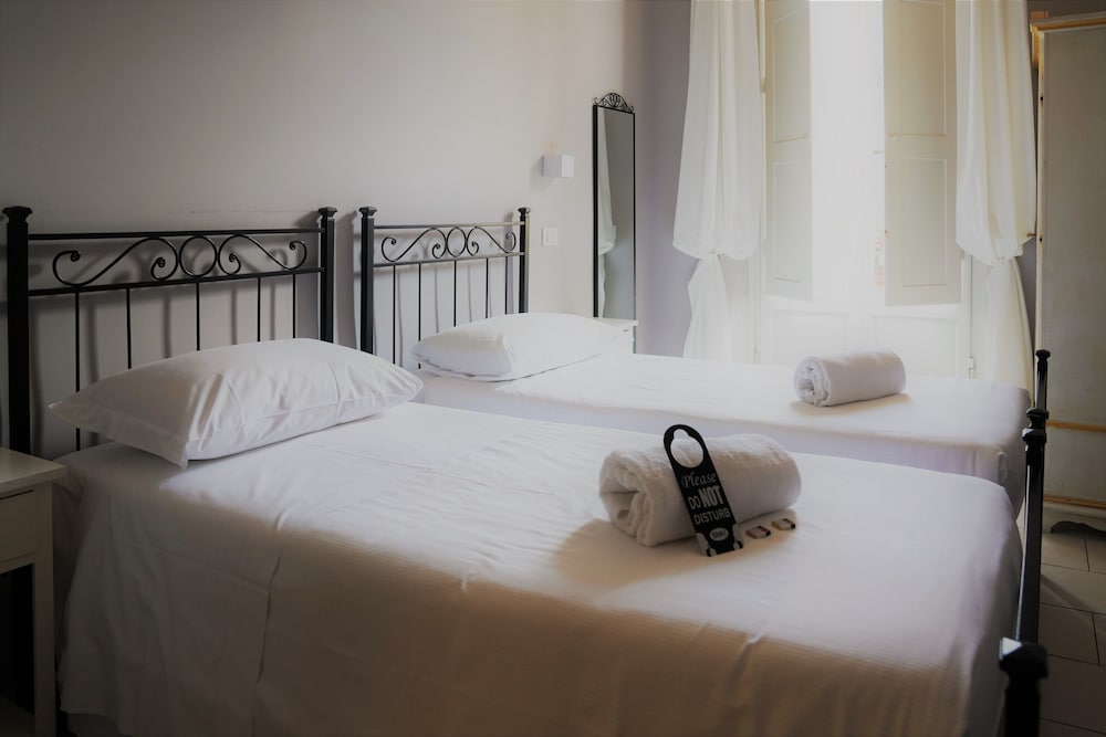 Superior Twin Room photo 2
