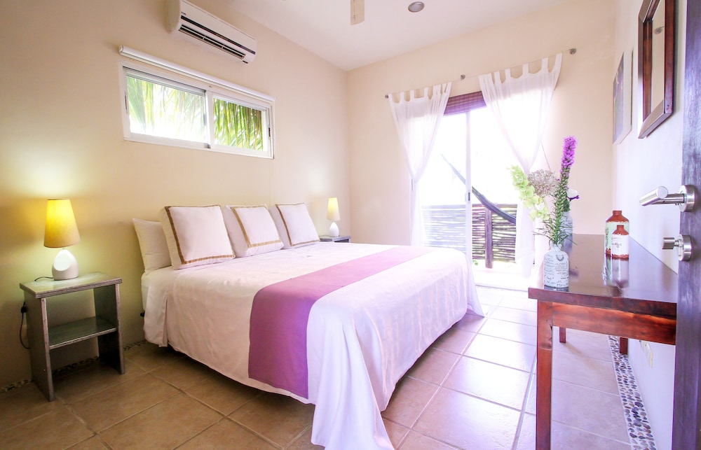 Chagall - 2 Bedroom Condo