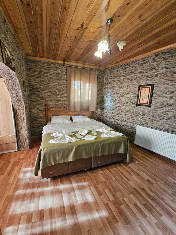 Standard Triple Room photo 3