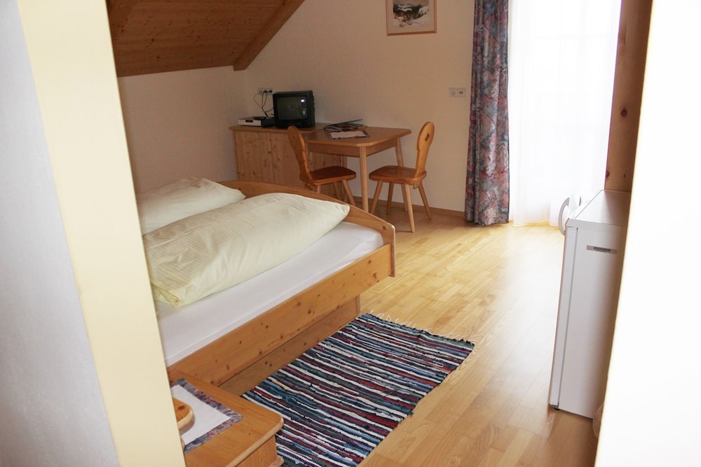 Comfort Room, Balcony, Anterroom, Castle View photo 1