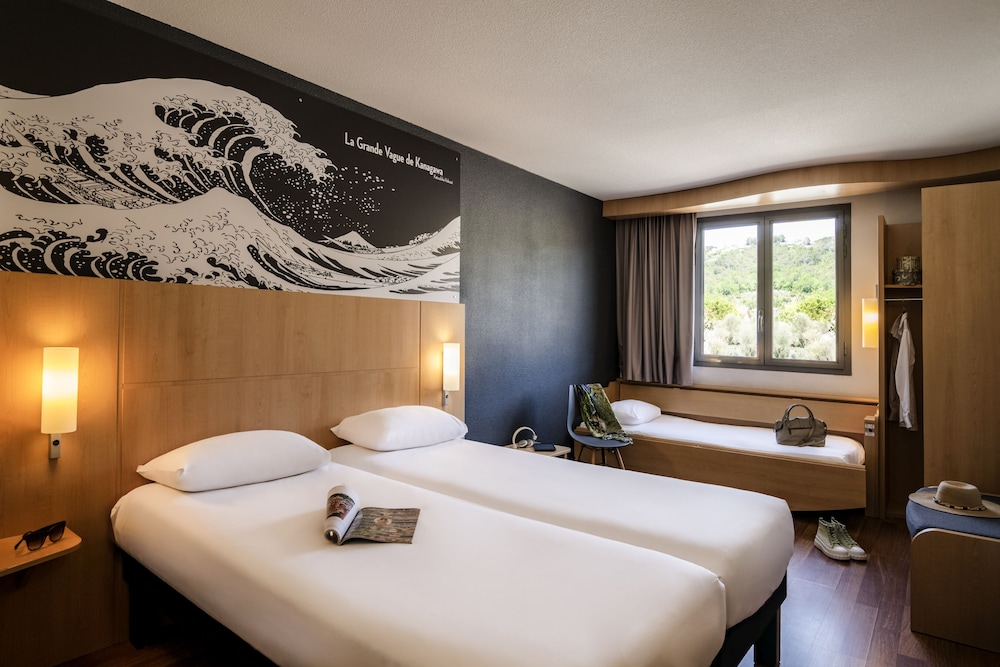 Standard Room, 3 Twin Beds