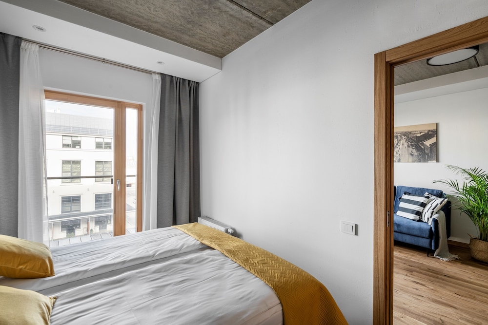Luxury Apartment, 1 Bedroom, Kitchen, Courtyard View photo 2