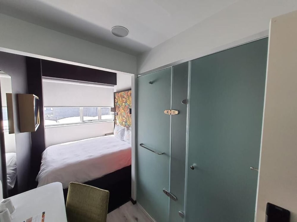 Double Room - Photo 3