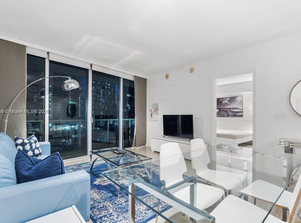 Premier Apartment photo 1